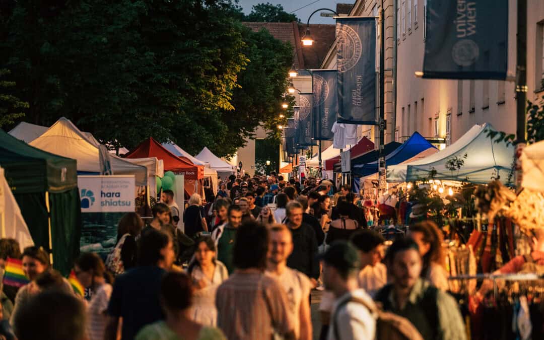 AVISO: 40 Jahre Südwind Straßenfest. Headliner sind [dunkelbunt] live und Skatapult